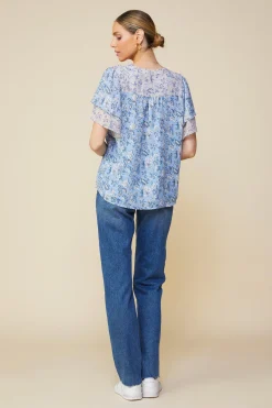 SKIES ARE BLUE Short Sleeve Tops*Aster Print Ruffled Detail Contrast Top Dustybluecream