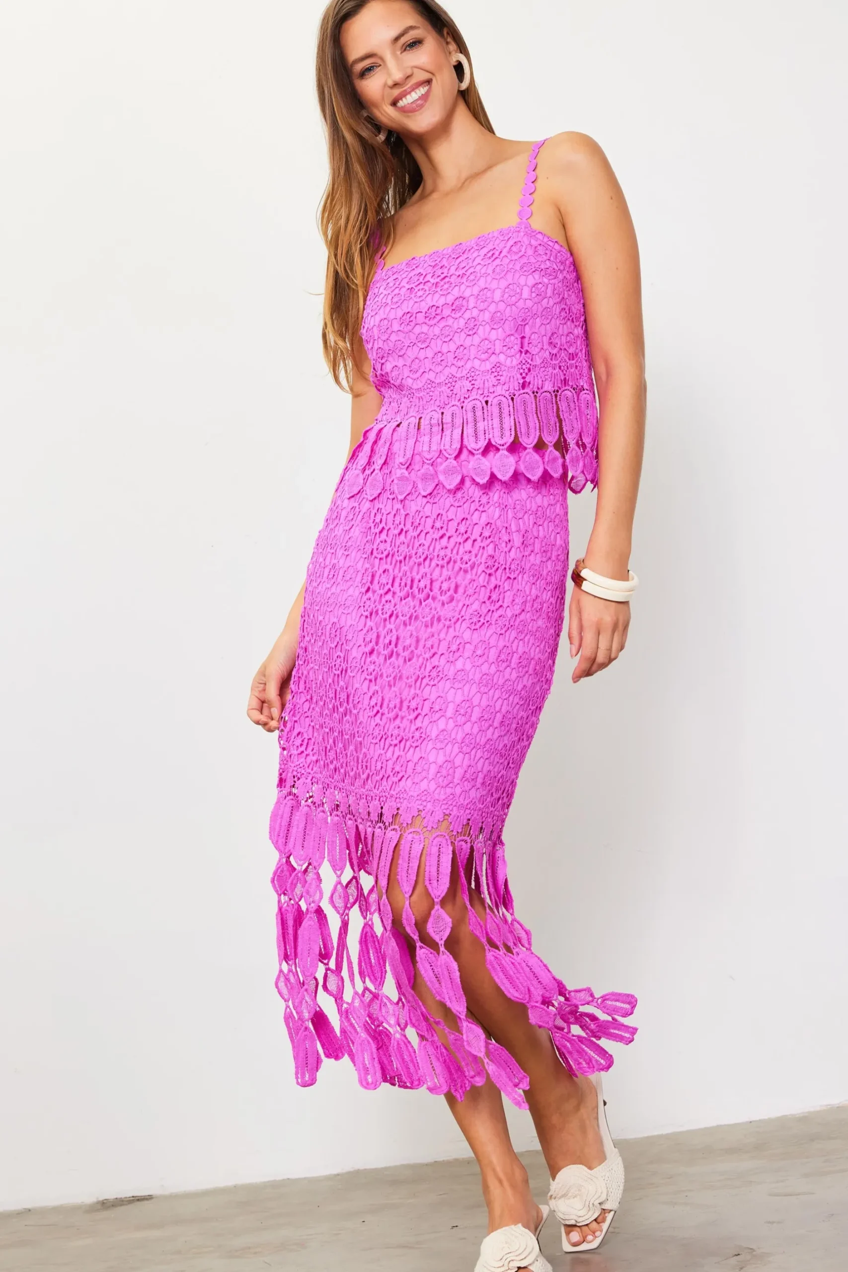 SKIES ARE BLUE Sleeveless Tops*Crochet Cami With Fringe Detail Roseviolet