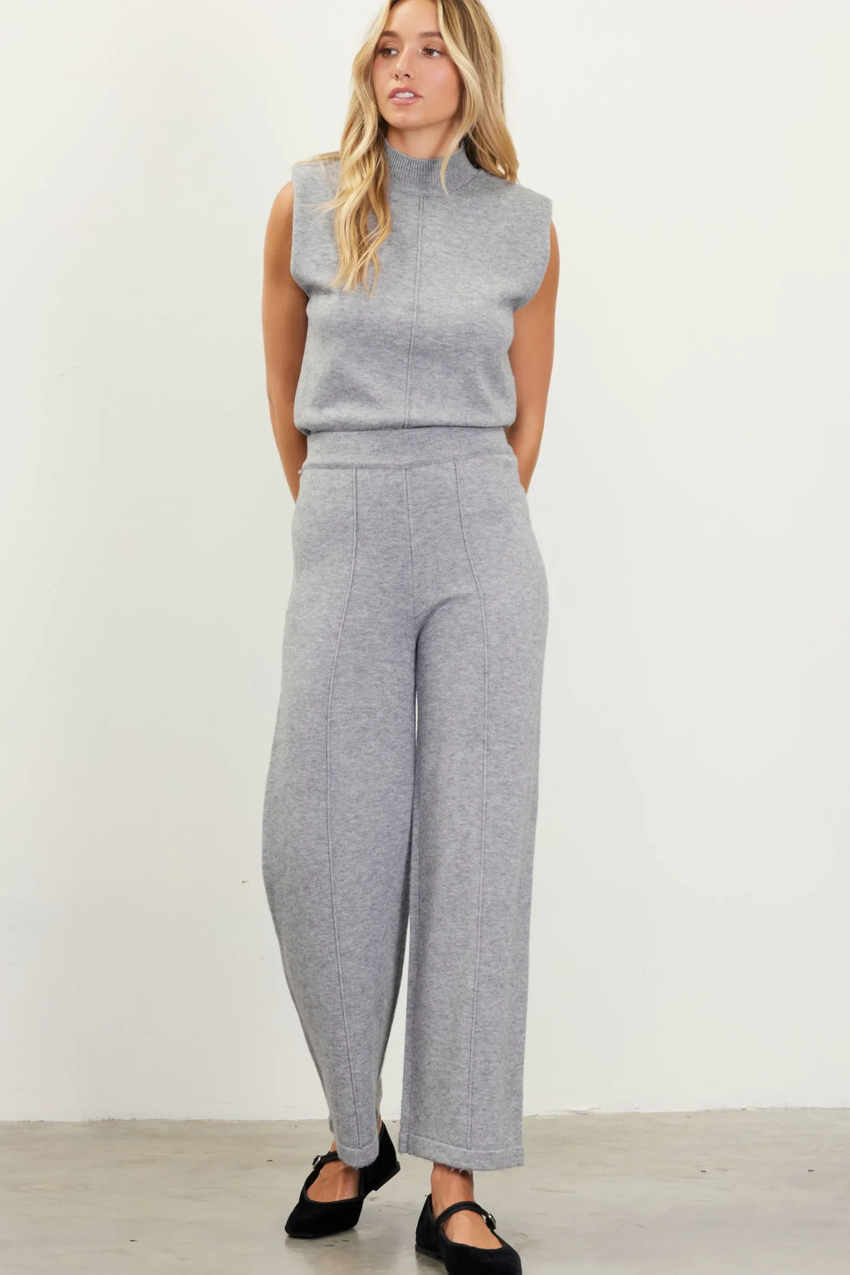 SKIES ARE BLUE Pants*Cropped Knit Pants Grey