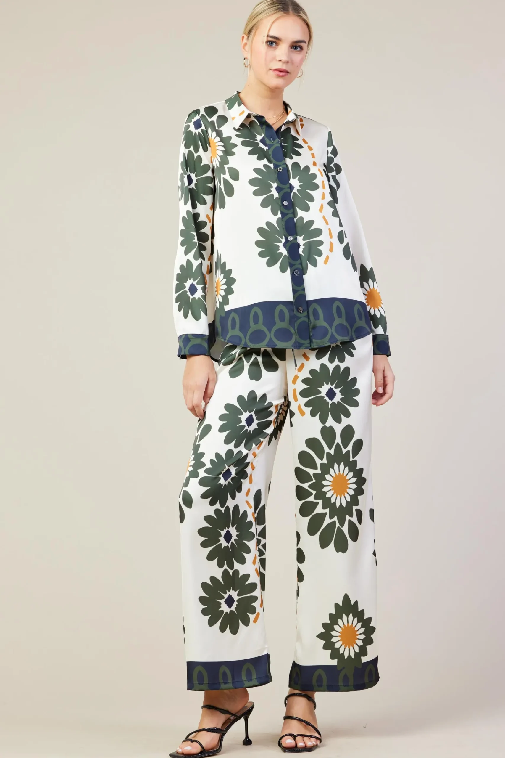 SKIES ARE BLUE Blouses|Long Sleeve Tops*Floral Print Longsleeve Blouse Cream-olive
