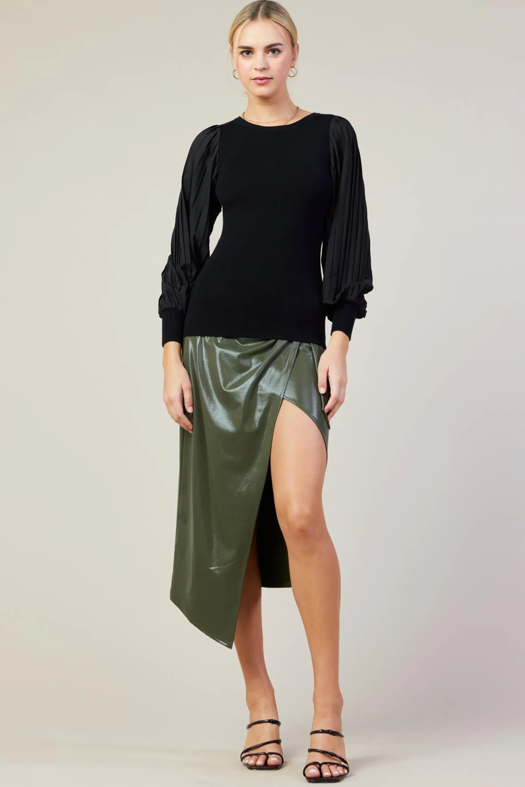 SKIES ARE BLUE Long Sleeve Tops*Mixed Media Pleated Sleeve Top Black
