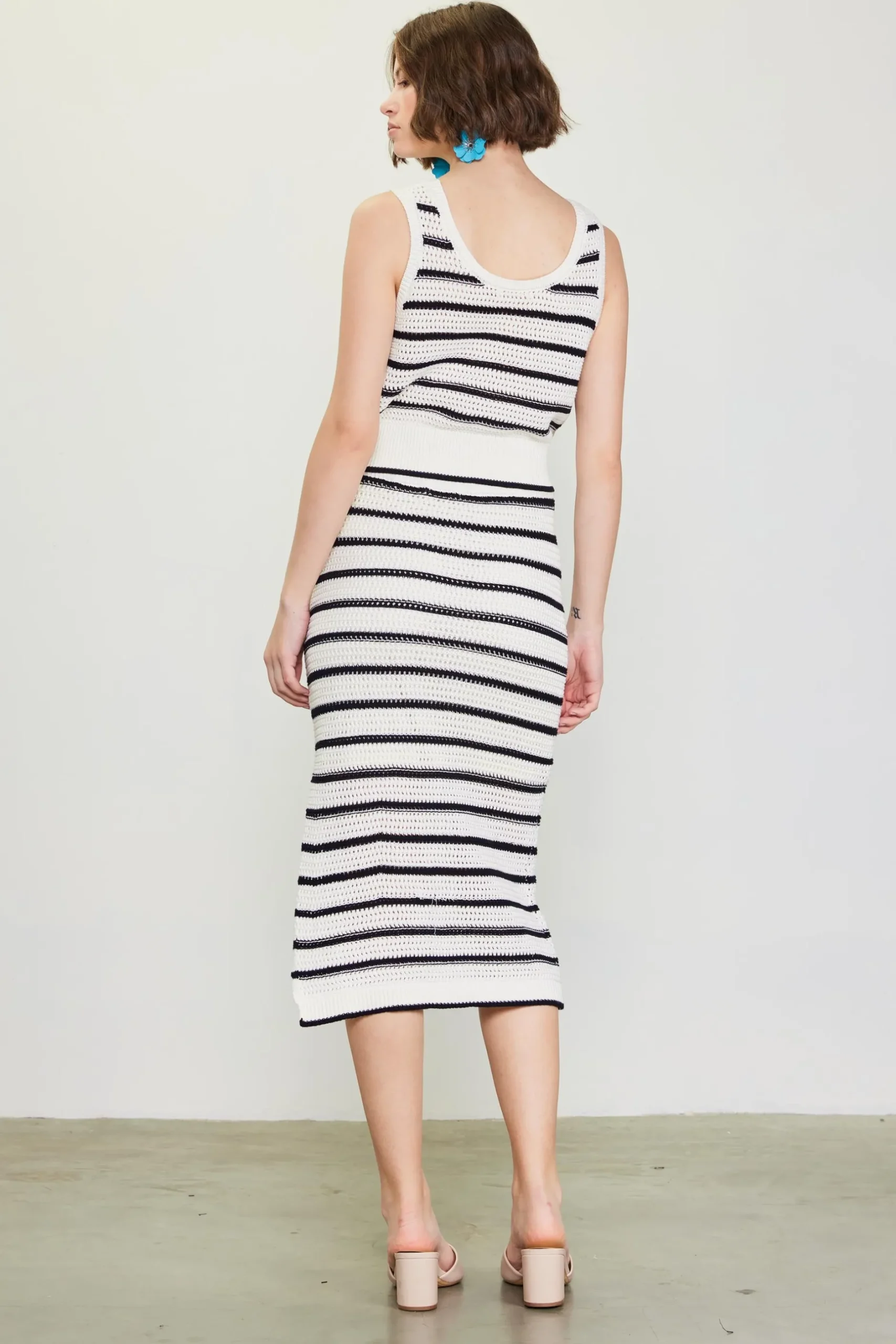 SKIES ARE BLUE Skirts*Nautical Stripe Crochet Skirt White-black