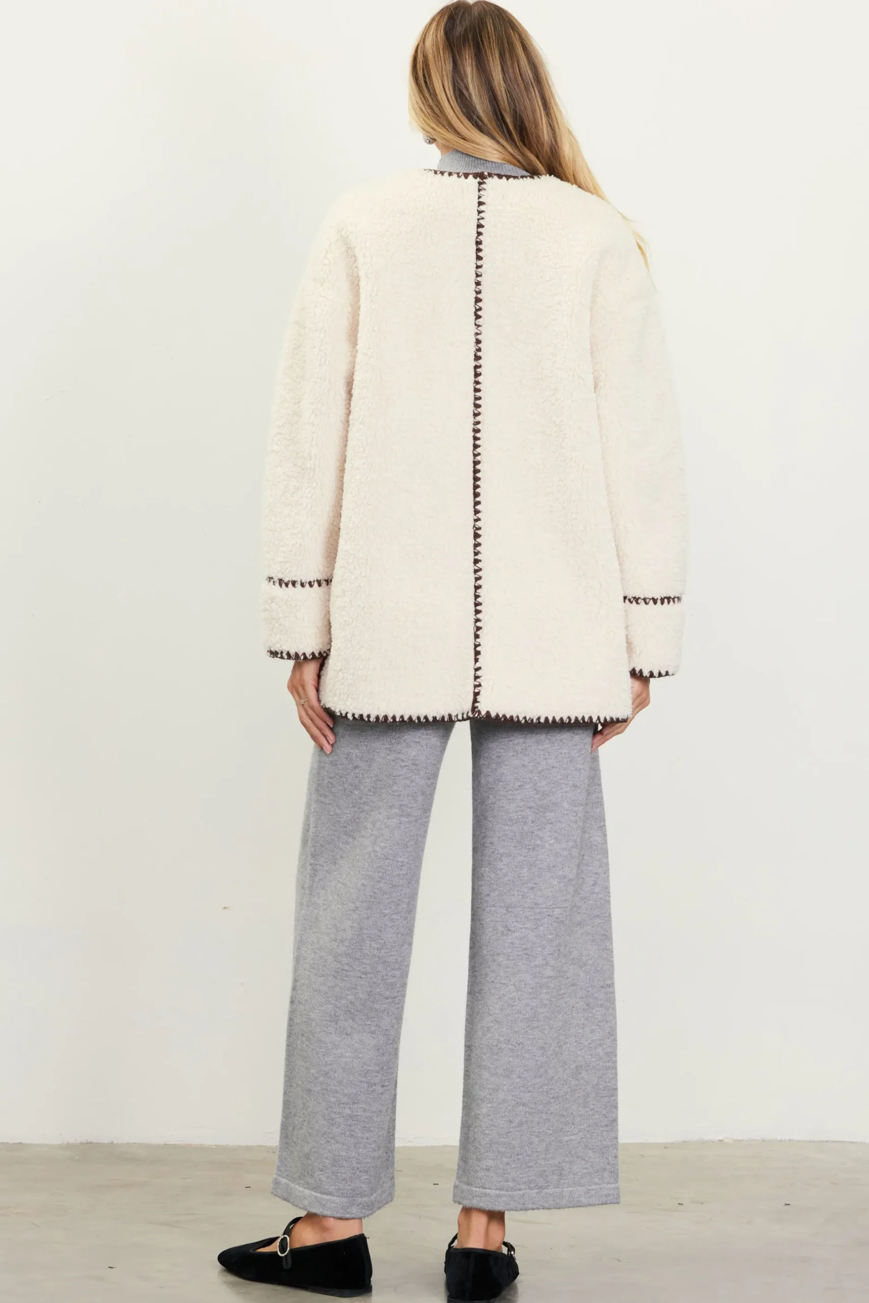 SKIES ARE BLUE Outerwear*Noelle Contrast Stitch Detail Sherpa Coat Cream-chocolate