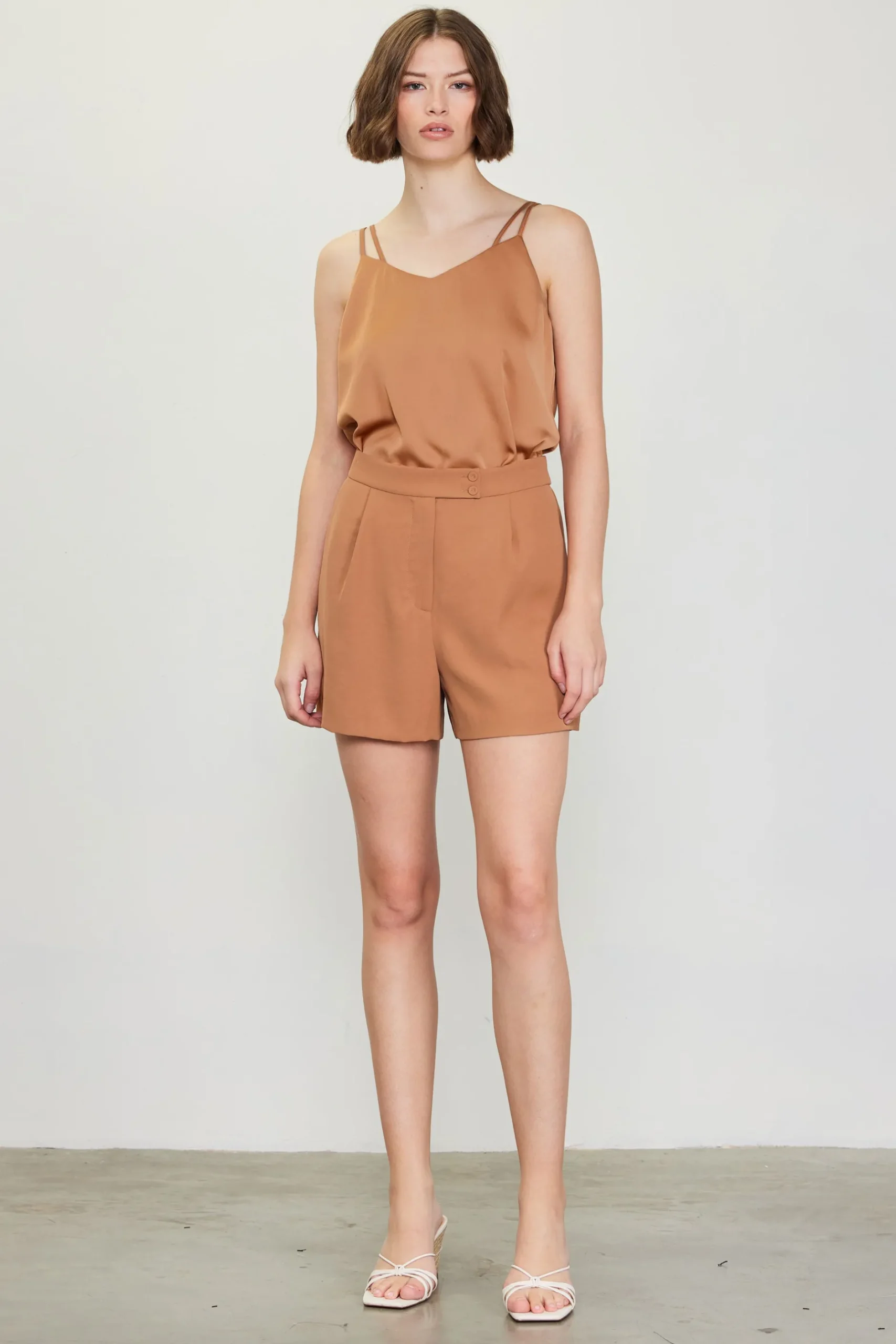 SKIES ARE BLUE Shorts*Recycled Tailored Shorts Hazelnut