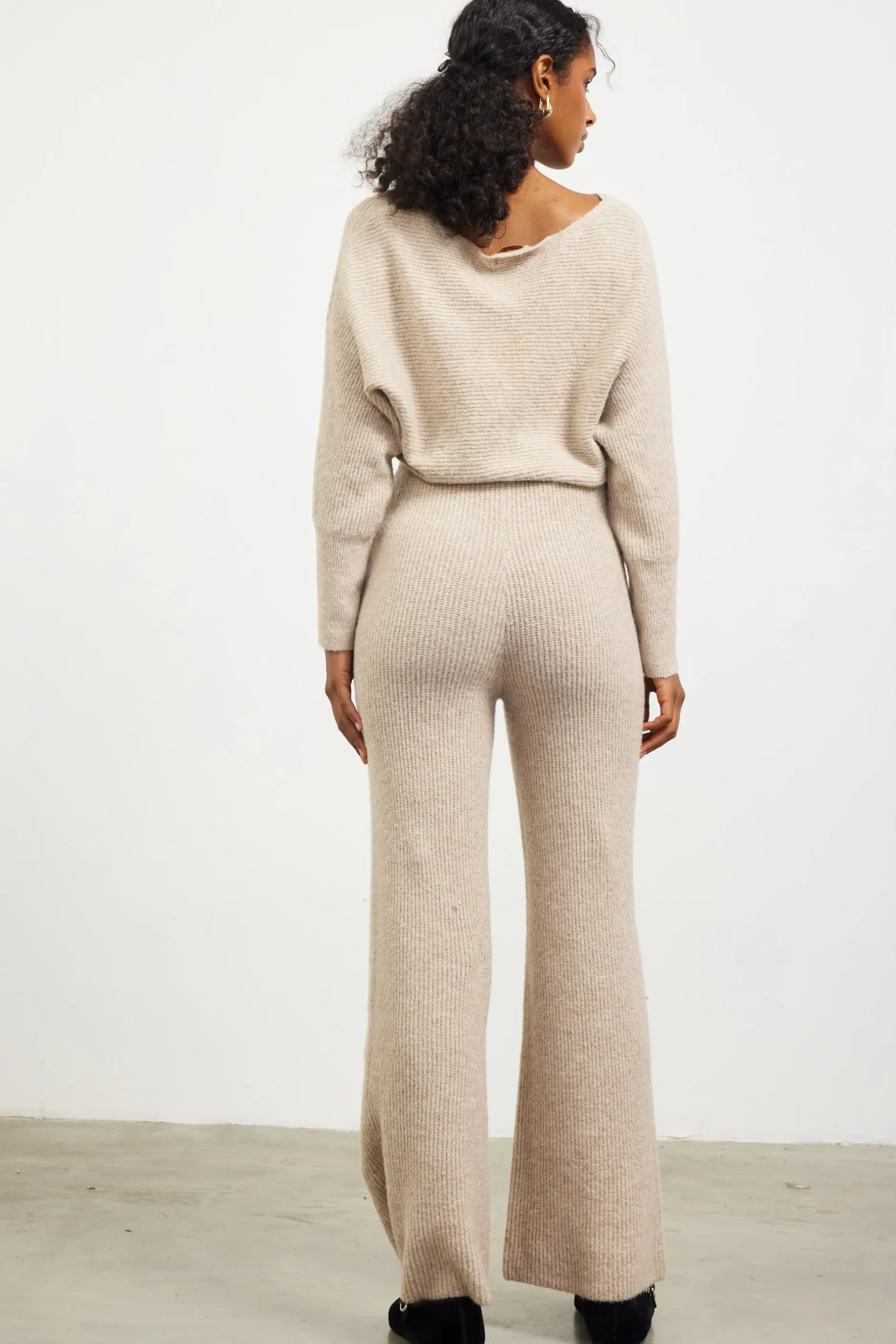 SKIES ARE BLUE Pants*Ribbed Knit Wide Leg Pants Oatmeal