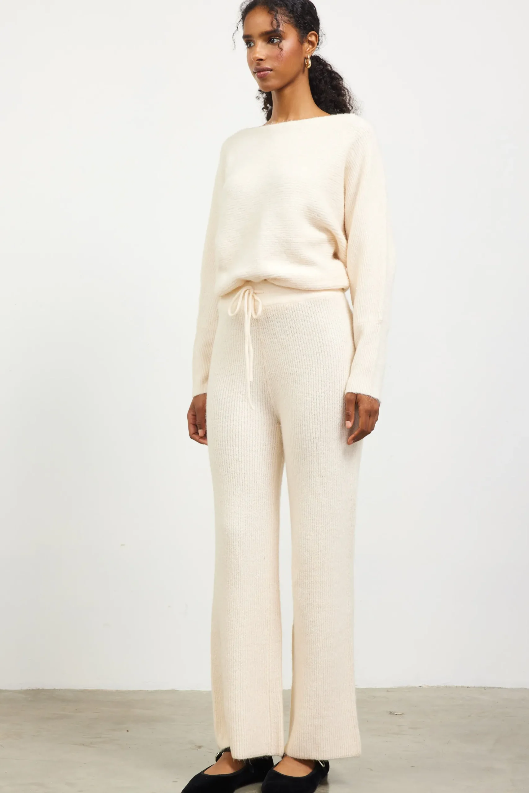 SKIES ARE BLUE Pants*Ribbed Knit Wide Leg Pants Cream