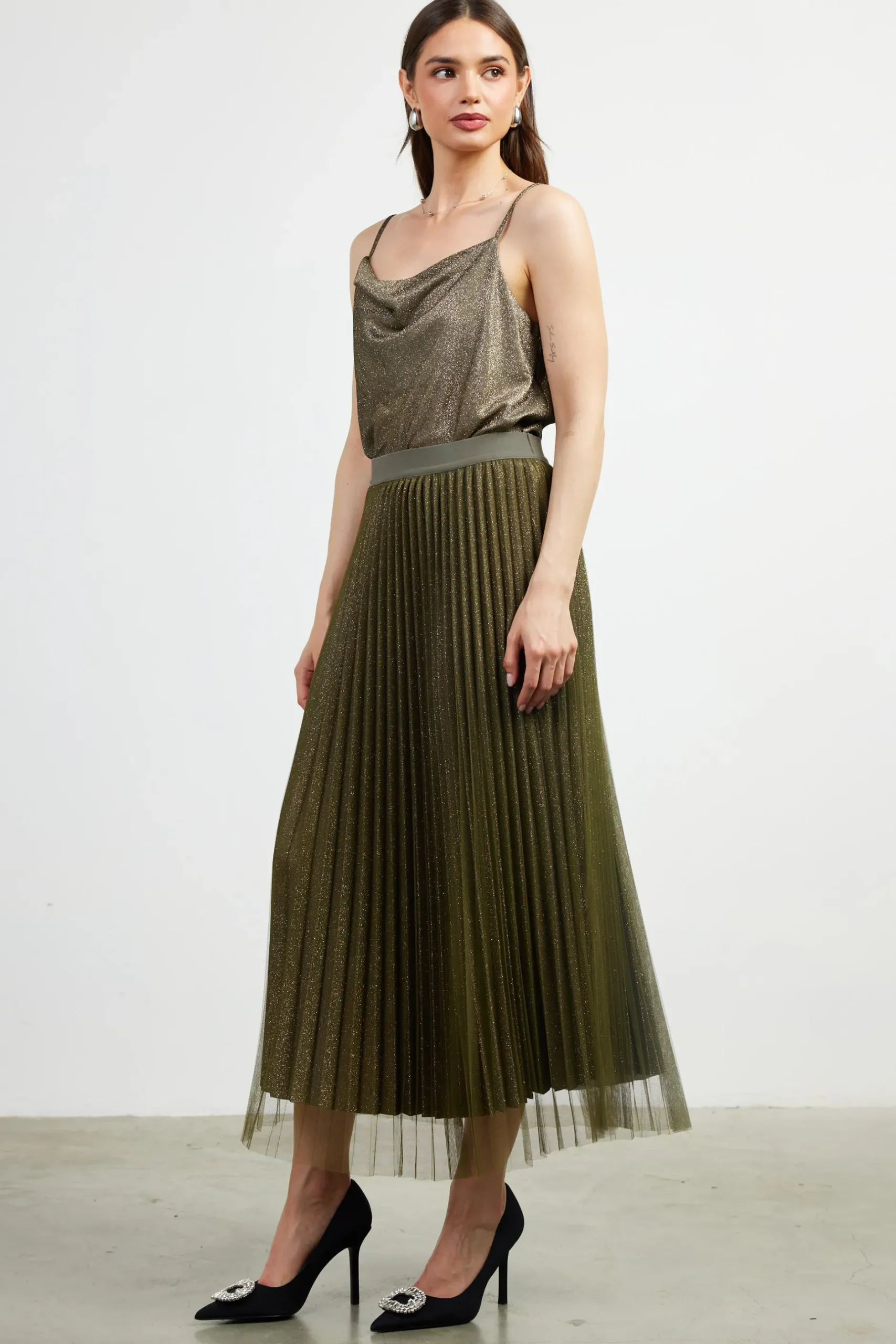SKIES ARE BLUE Skirts*Shimmery Pleated Midi Skirt Olive