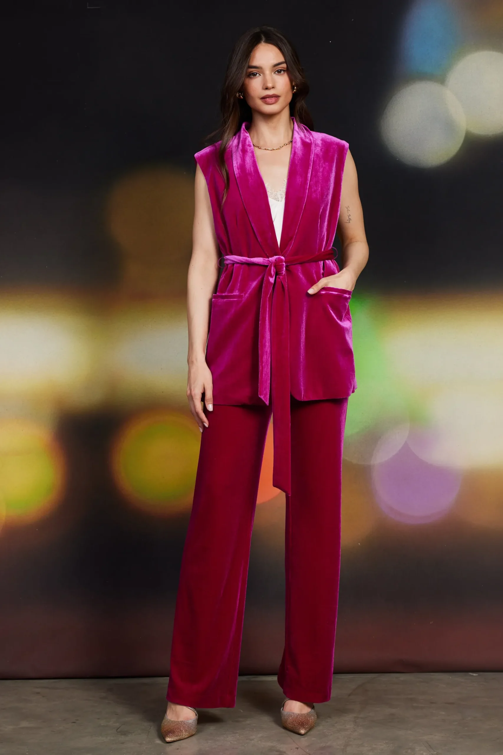 SKIES ARE BLUE Sleeveless Tops*Velvet Vest with Self Tie Magenta